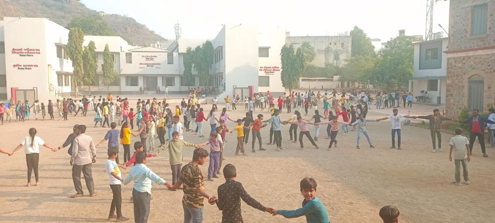 Children playing a circle game at a Y.Y.P camp